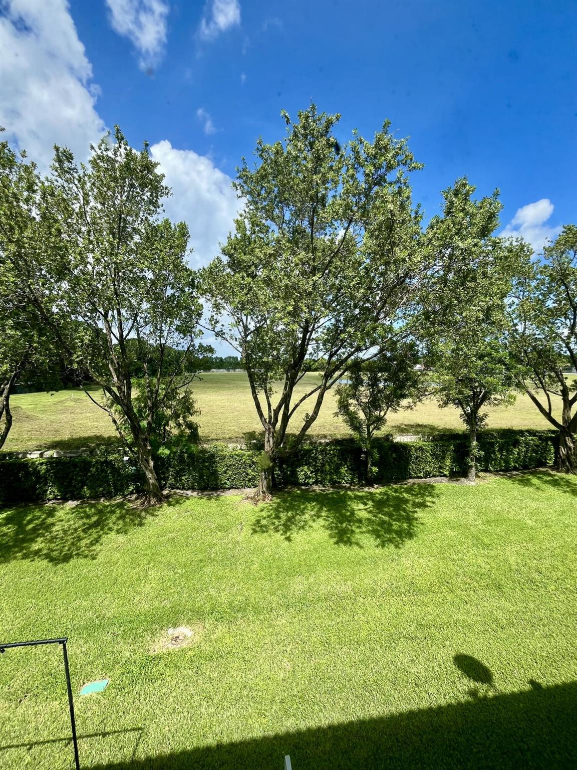 THE ISLES AT OAKLAND - Residential Lease