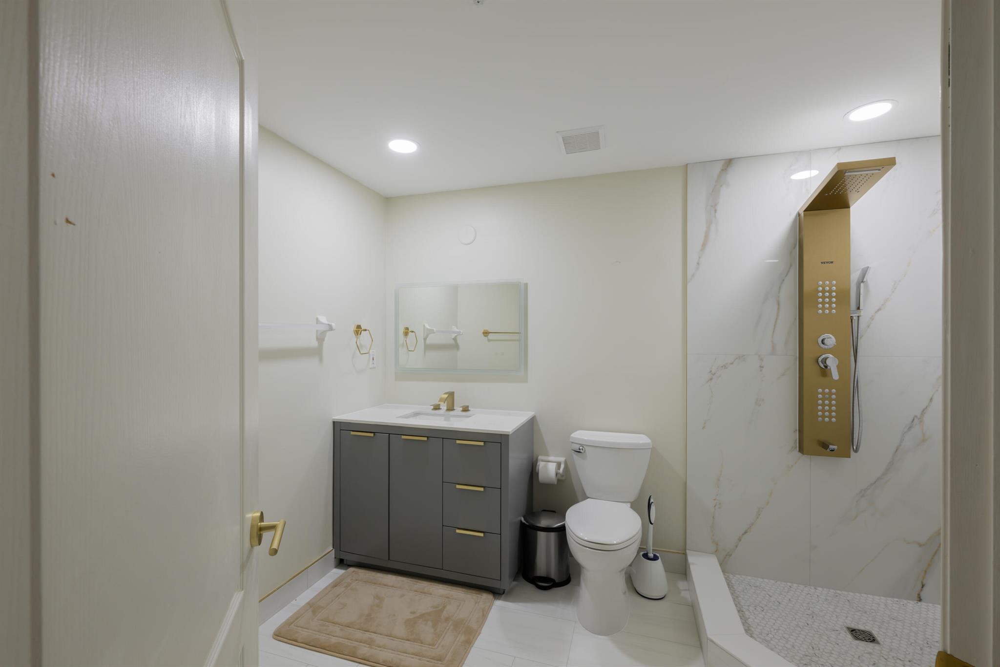 OCEAN TRACE CONDO - Residential Lease