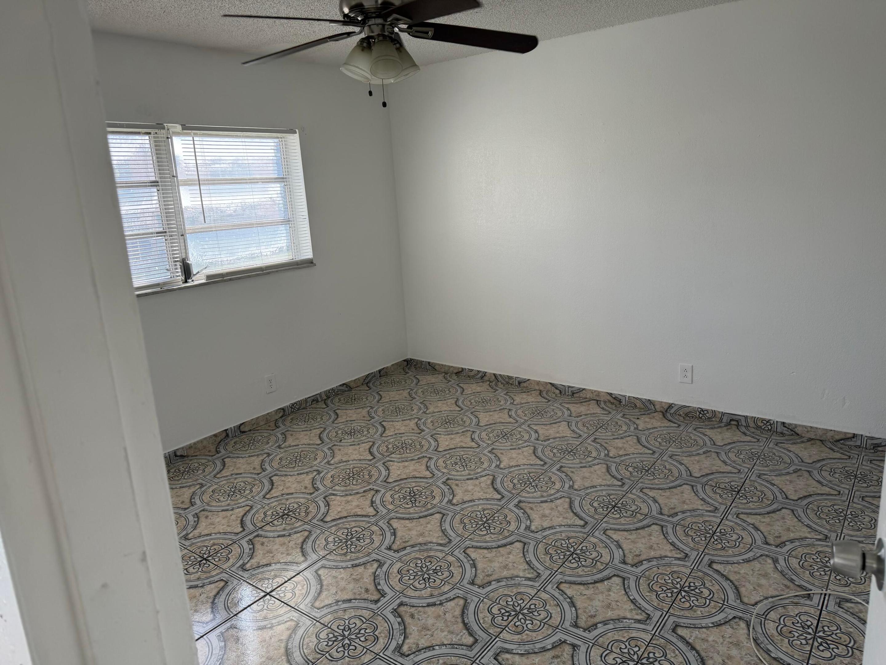 GARDENS AT LAUDERHILL CONDO - Residential