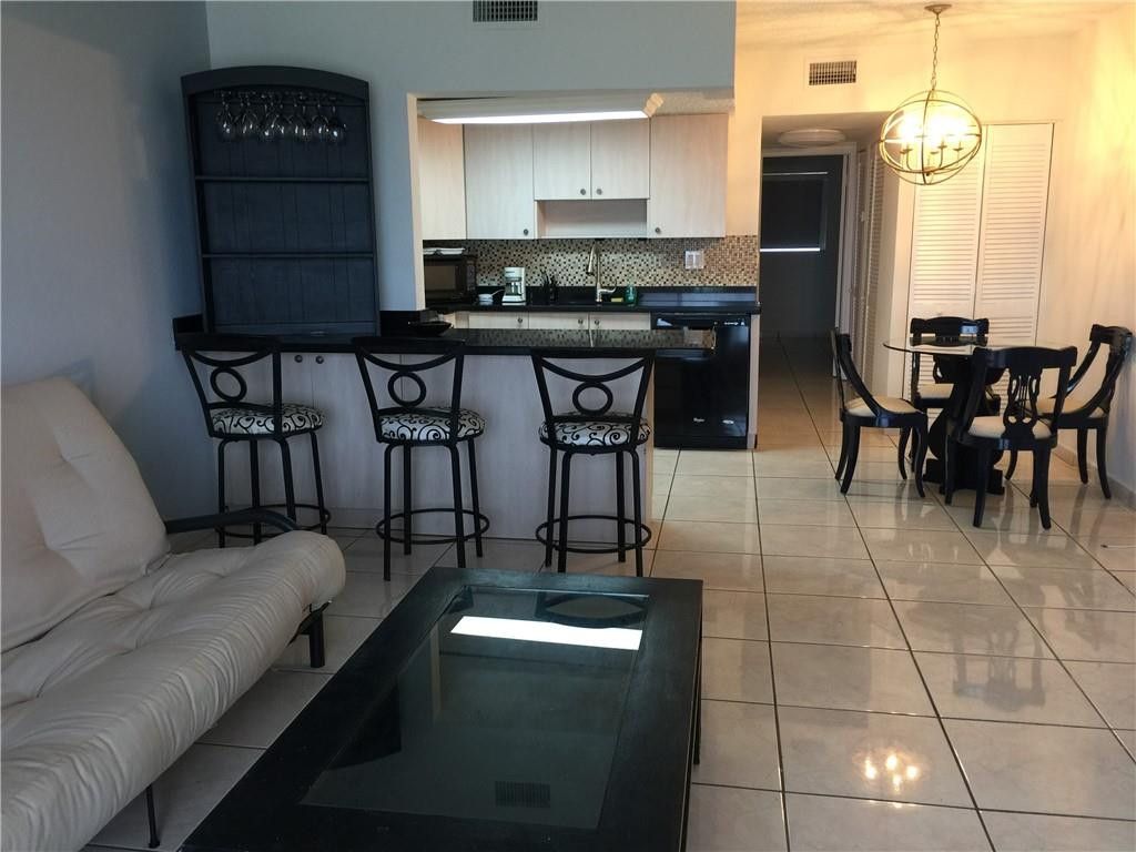 Photo of 300 E Oregon Street E #303, Hollywood, FL 33019 (MLS # B26046581)
