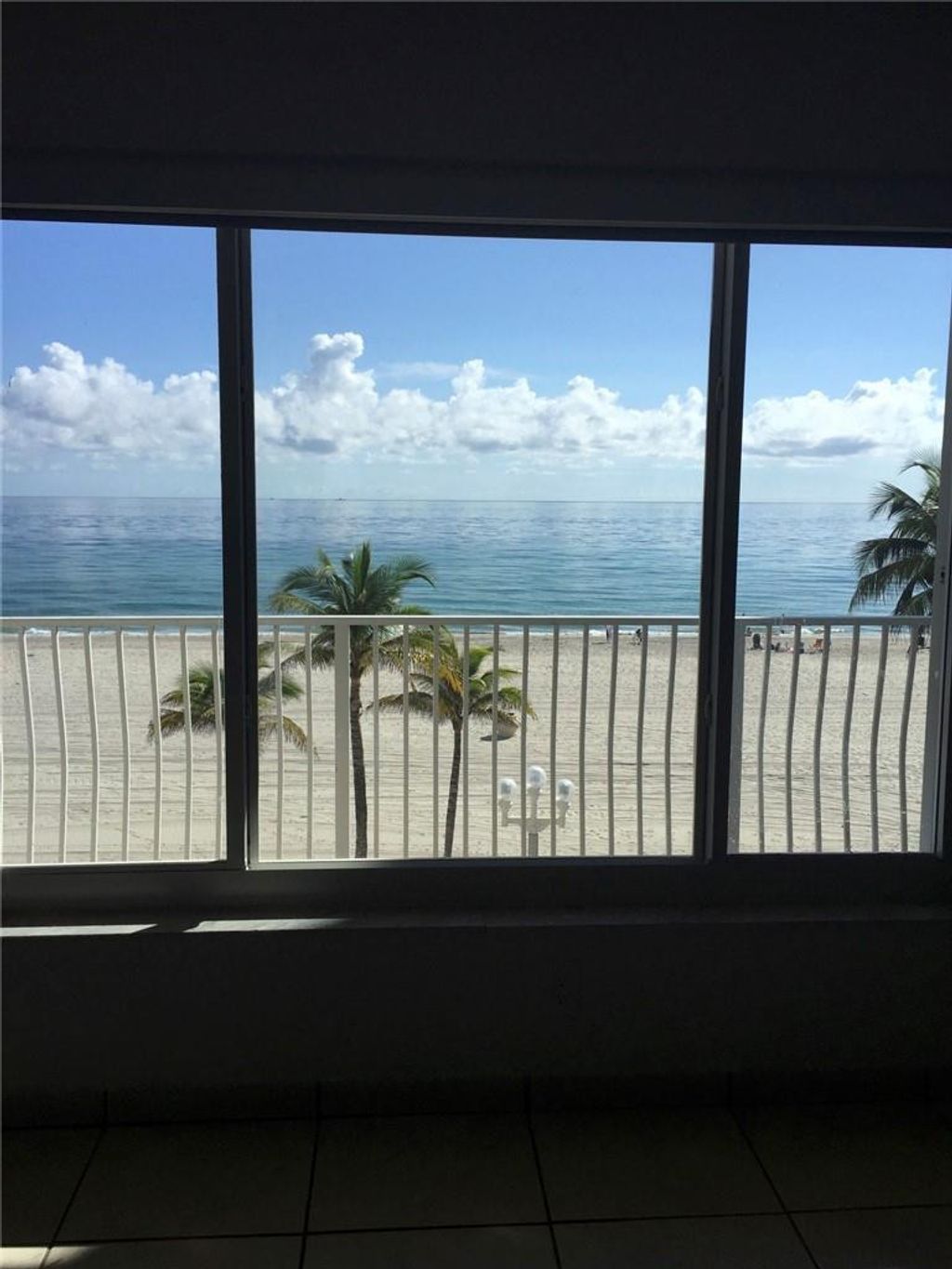 Photo of 300 E Oregon Street E #303, Hollywood, FL 33019 (MLS # B26046581)