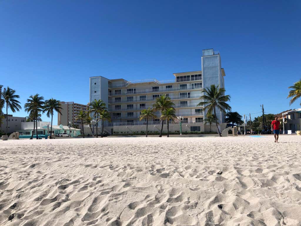 Photo of 300 Oregon Street #303, Hollywood, FL 33019 (MLS # B26046581)