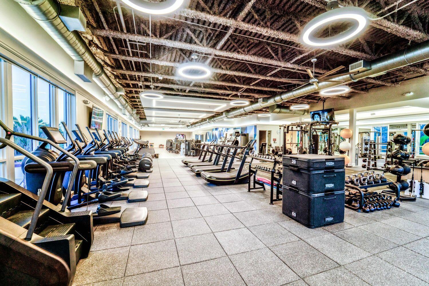 Mizner Country Club - Residential