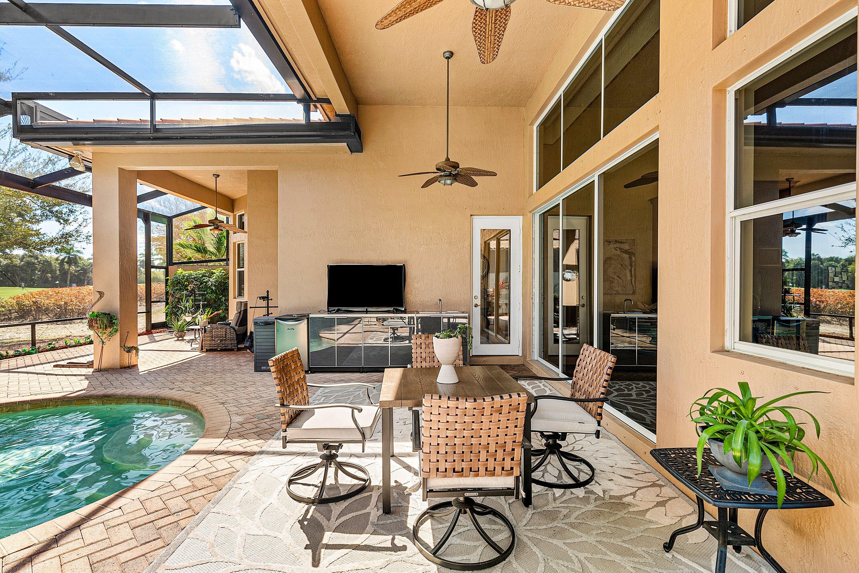 Mizner Country Club - Residential