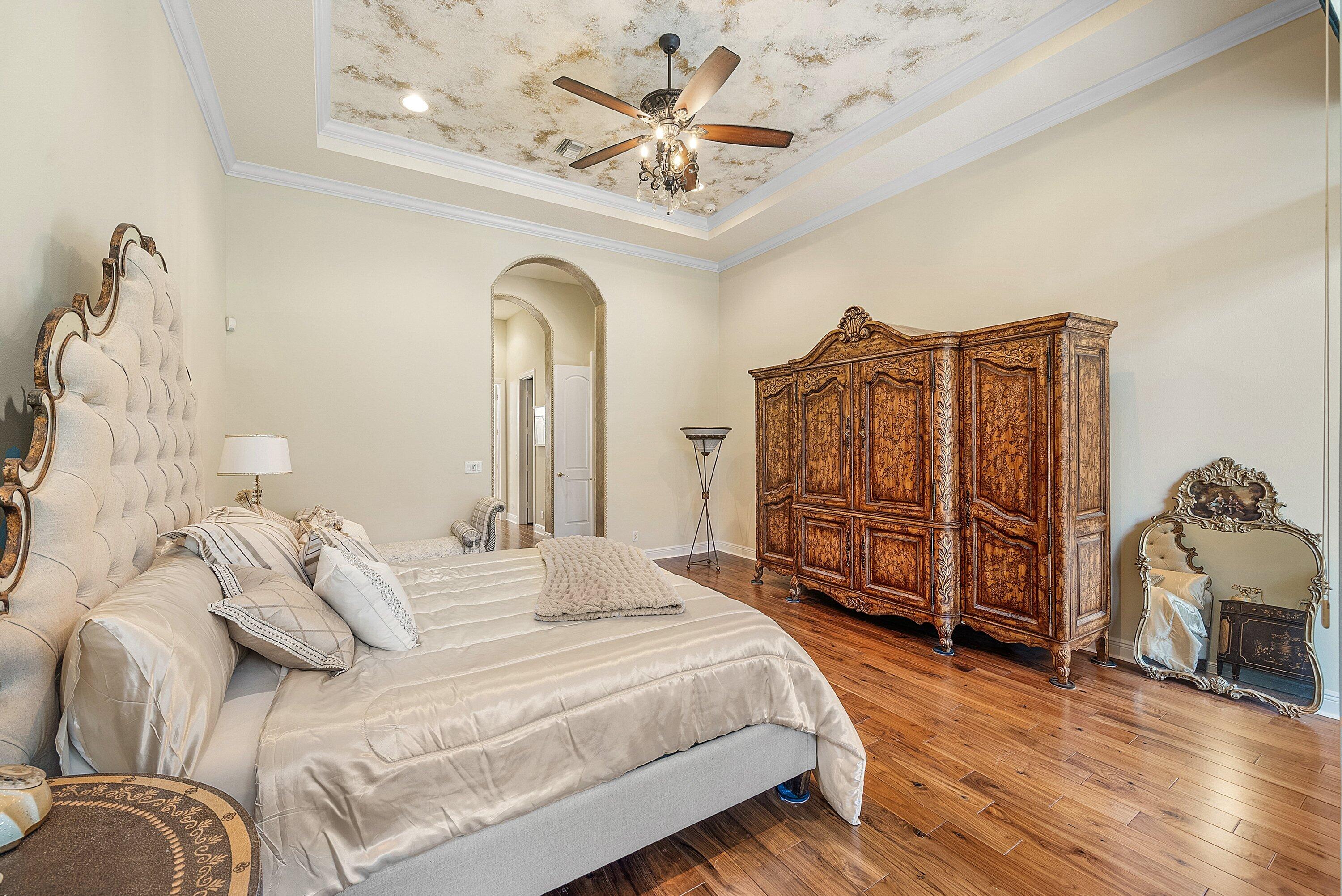 Mizner Country Club - Residential