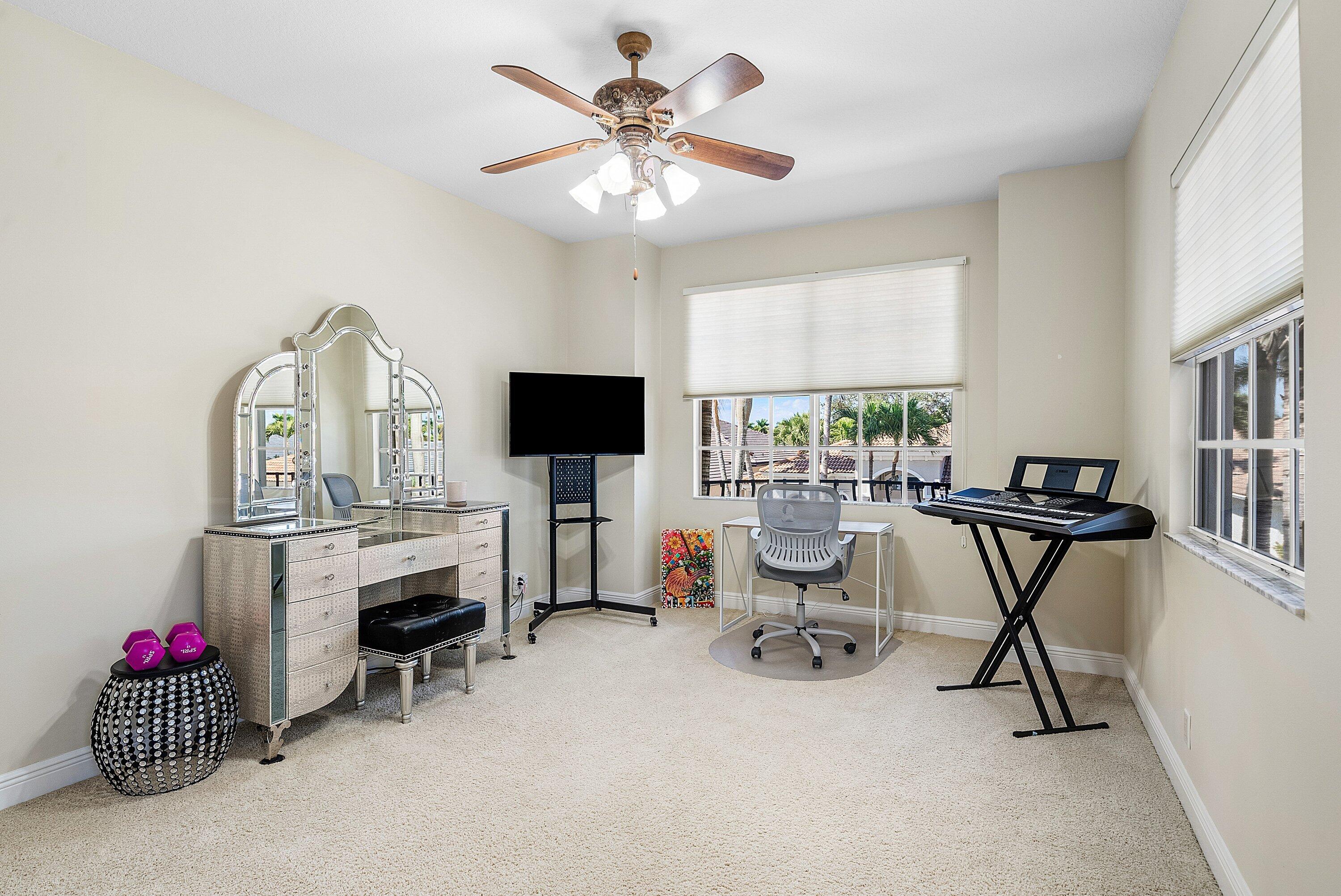 Mizner Country Club - Residential