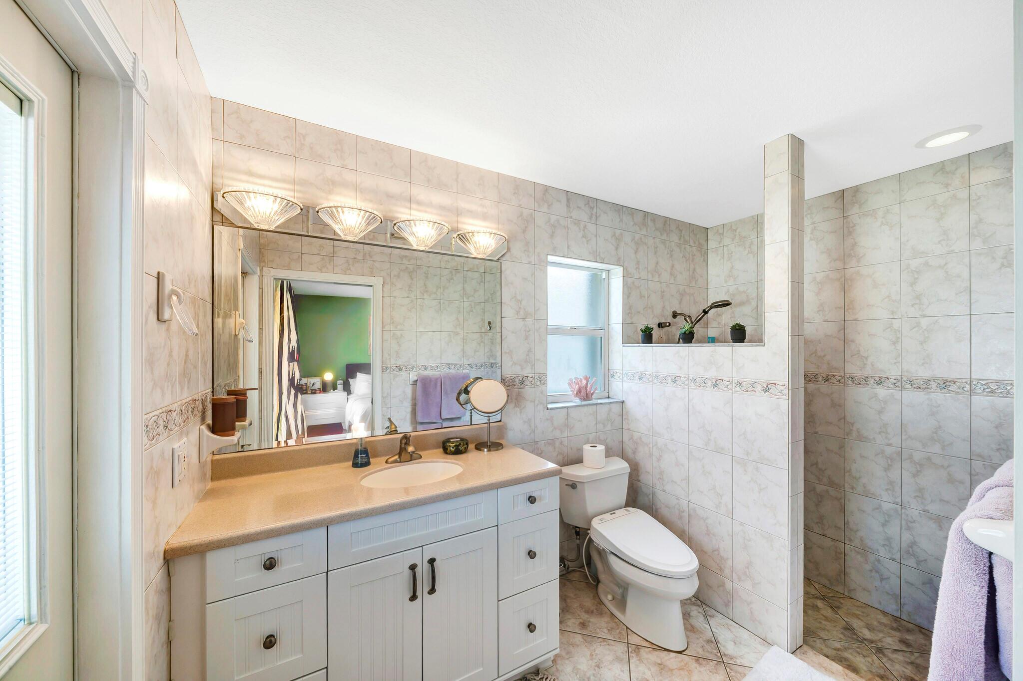 HIDDEN VALLEY SEC 4 - Residential Lease