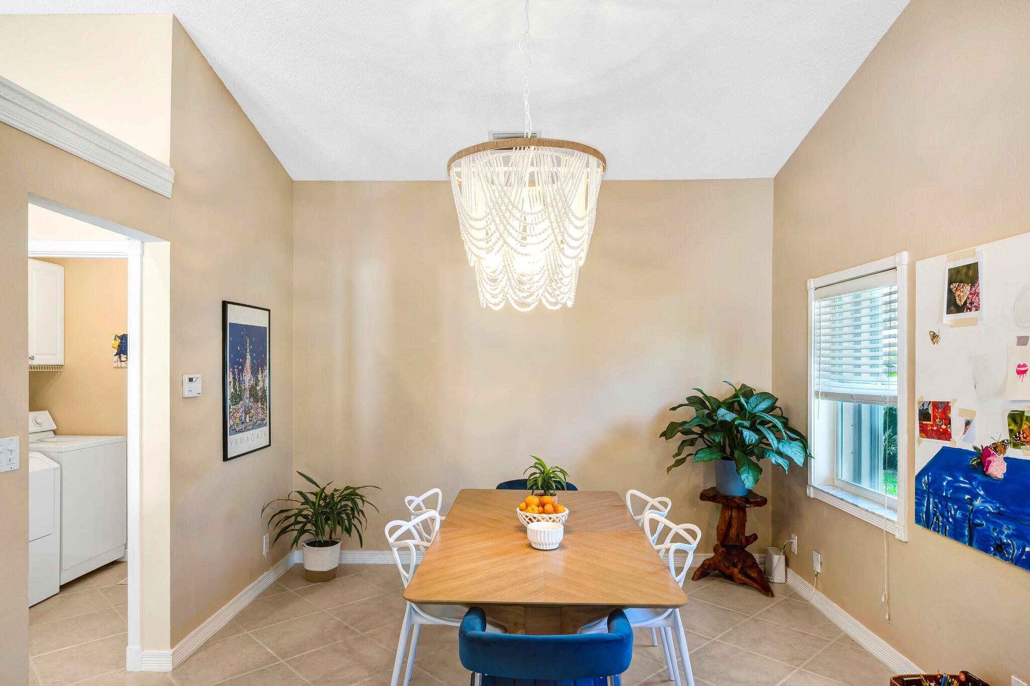 HIDDEN VALLEY SEC 4 - Residential Lease