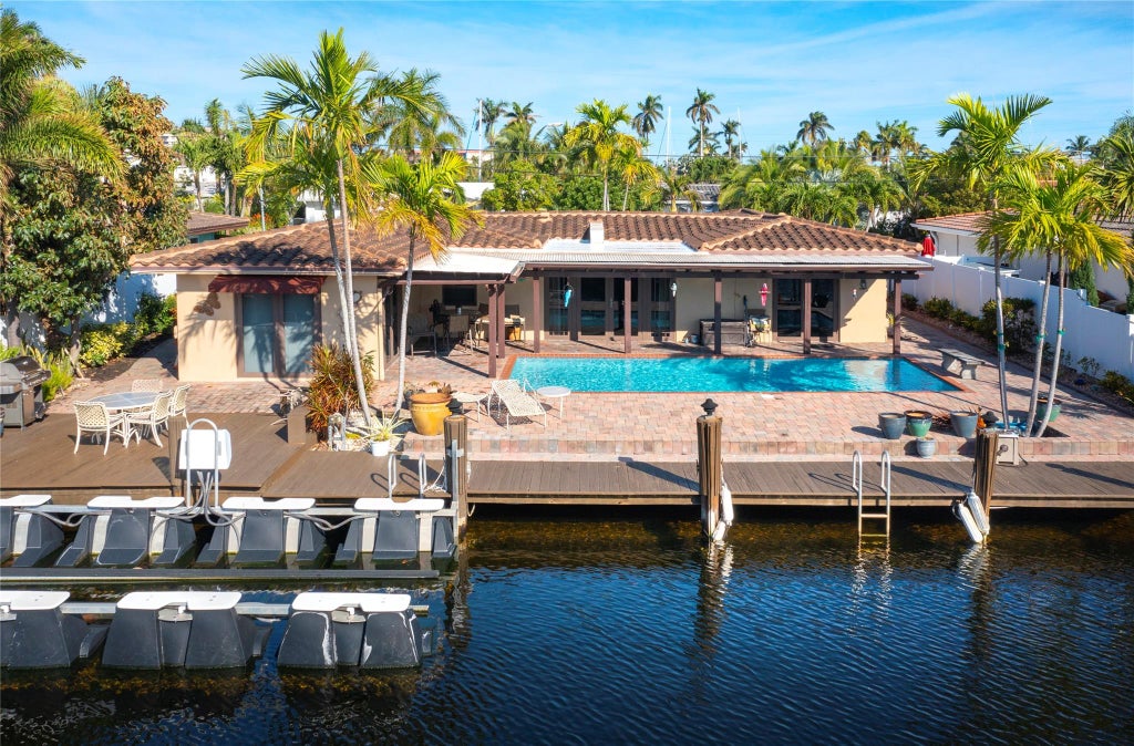 Photo of 2324 SE 9th Street, Pompano Beach, FL 33062 (MLS # F10415673)