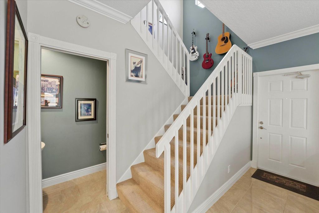 Photo of 70 Tall Oaks Circle, Tequesta, FL 33469 (MLS # R10992957)