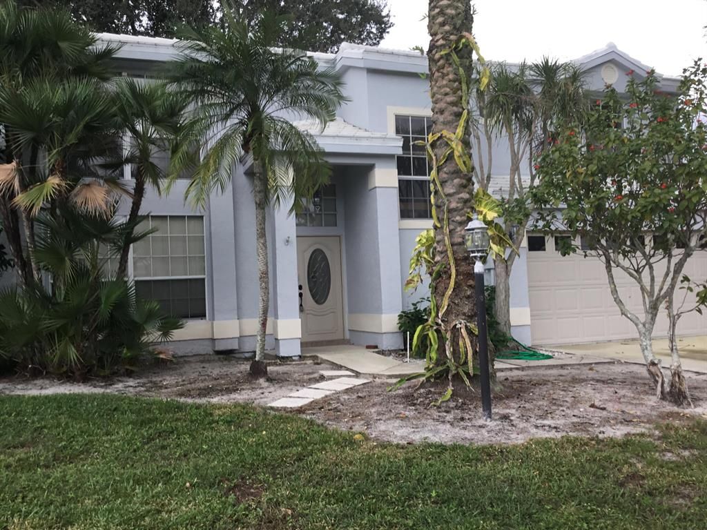 Photo of 18213 SE Fairview Circle Cir, Jupiter, FL 33469 (MLS # R10809035)