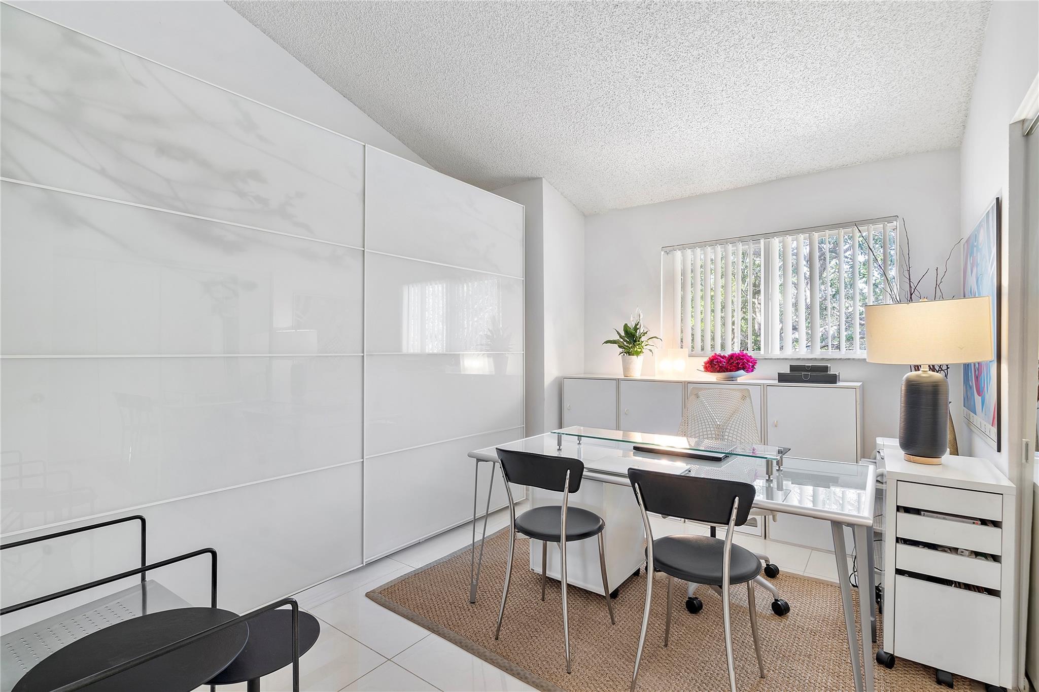 Summer lake - Residential Lease