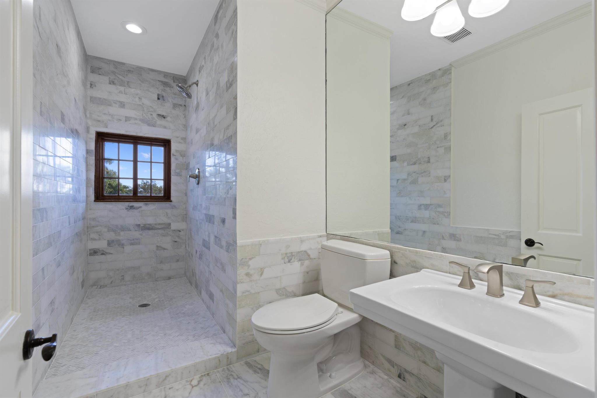 NORTH SHORE TERRACE 1 - Residential