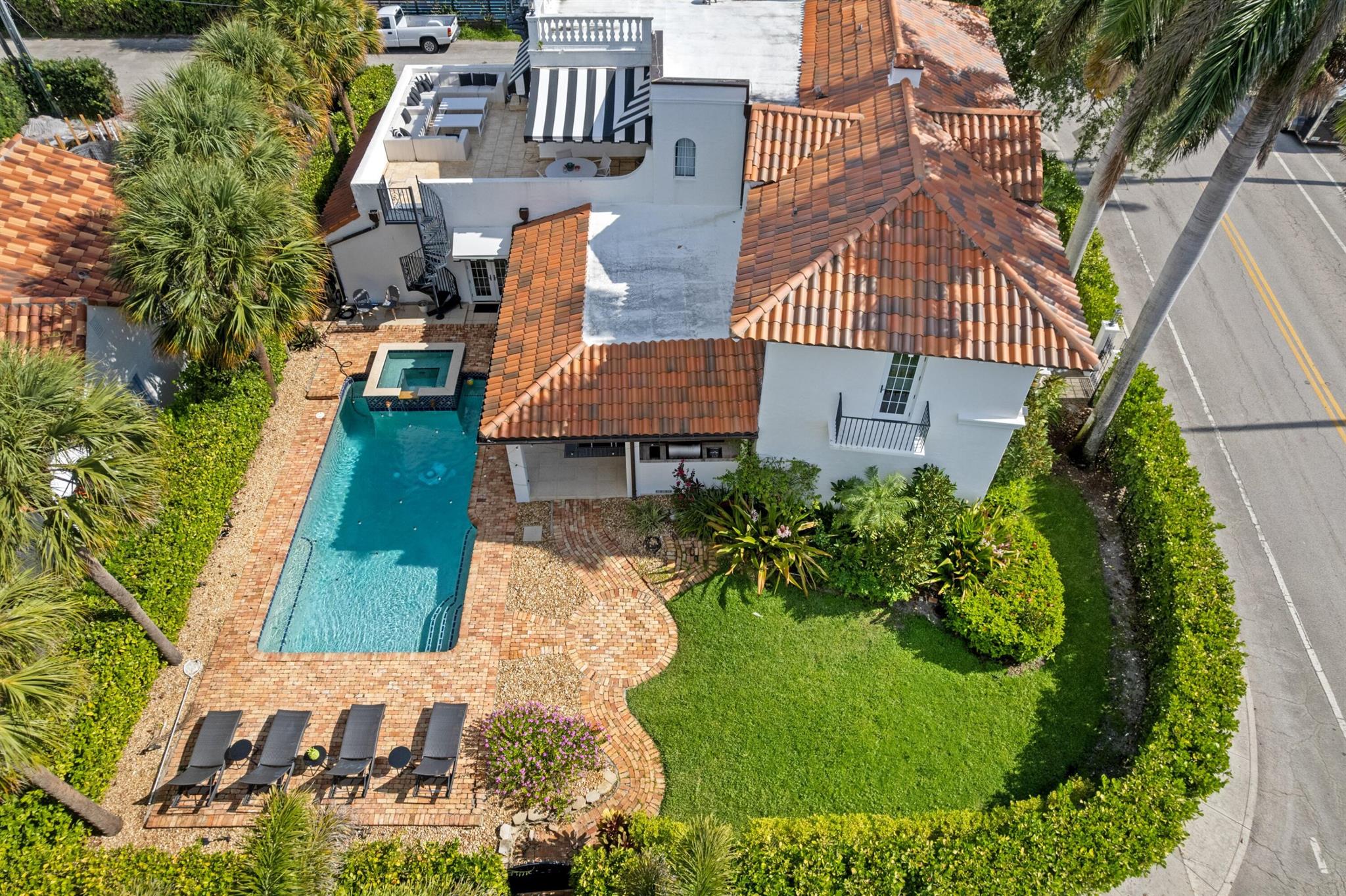 NORTH SHORE TERRACE 1 - Residential