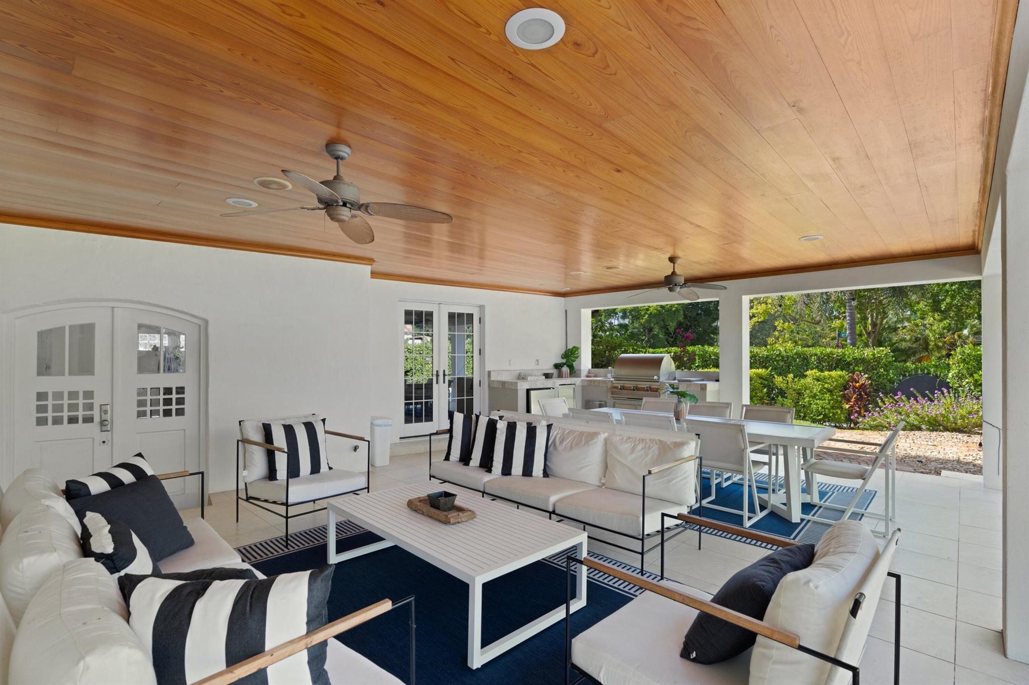 NORTH SHORE TERRACE 1 - Residential