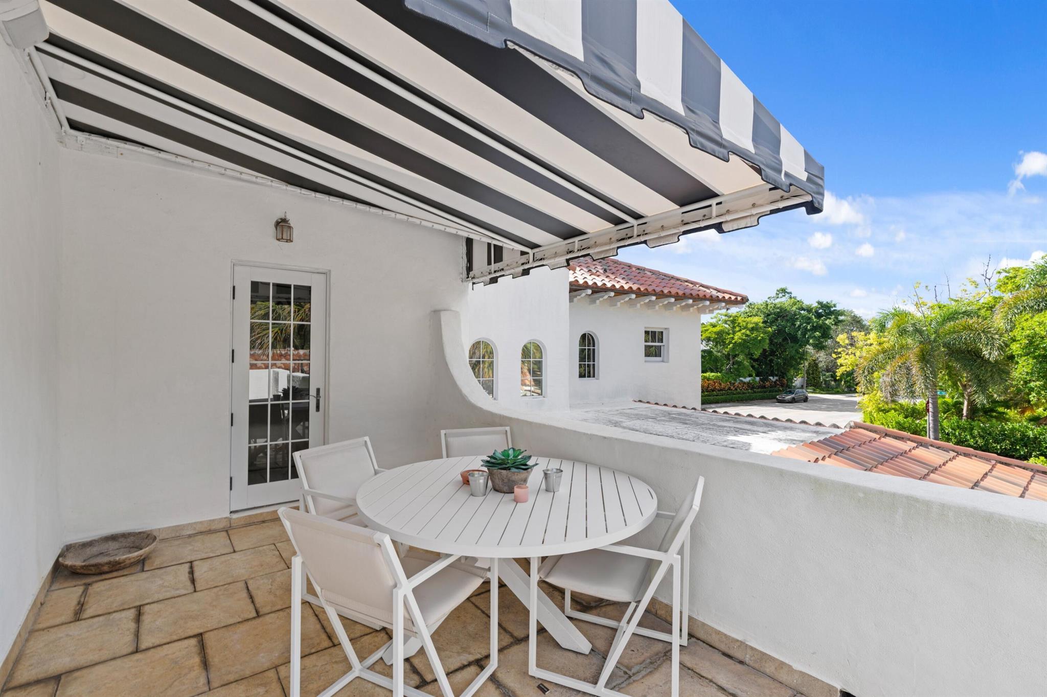 NORTH SHORE TERRACE 1 - Residential