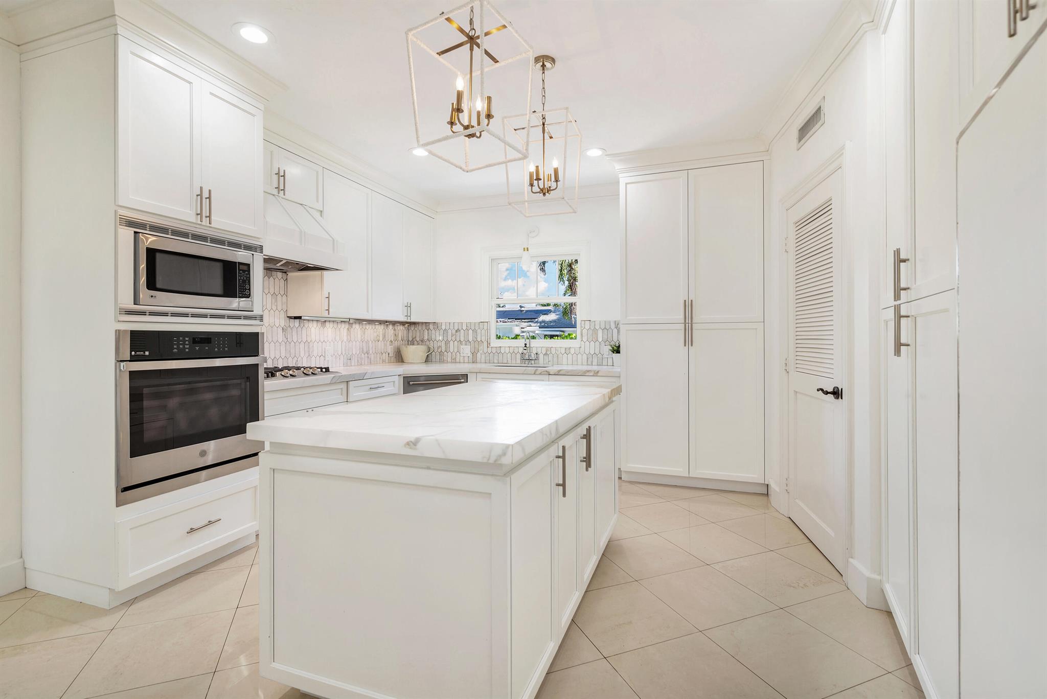 NORTH SHORE TERRACE 1 - Residential