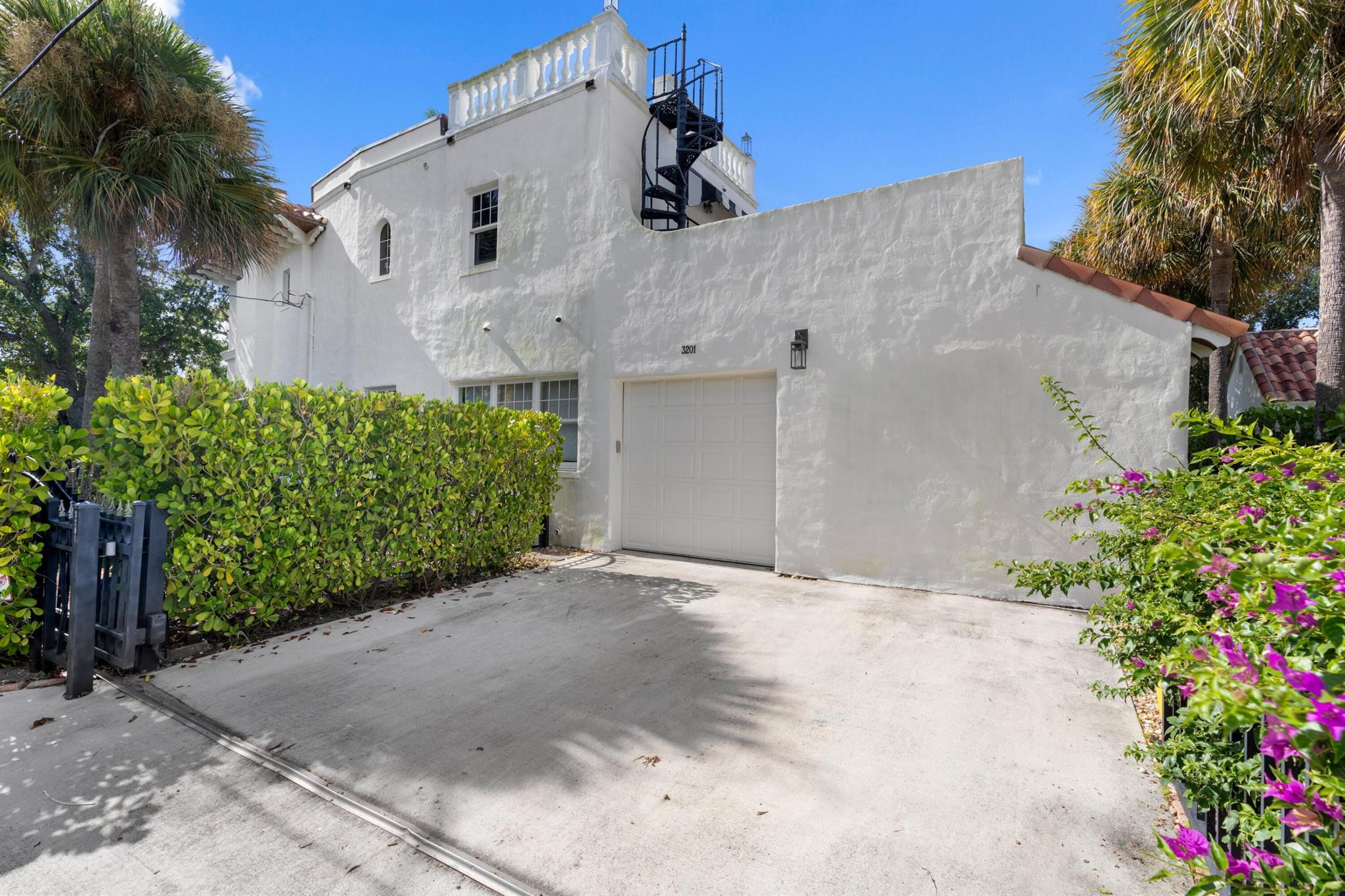 NORTH SHORE TERRACE 1 - Residential