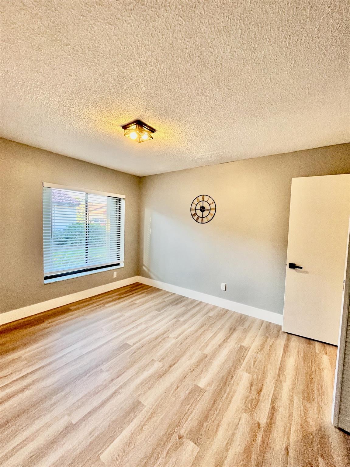 La Mirage - Residential