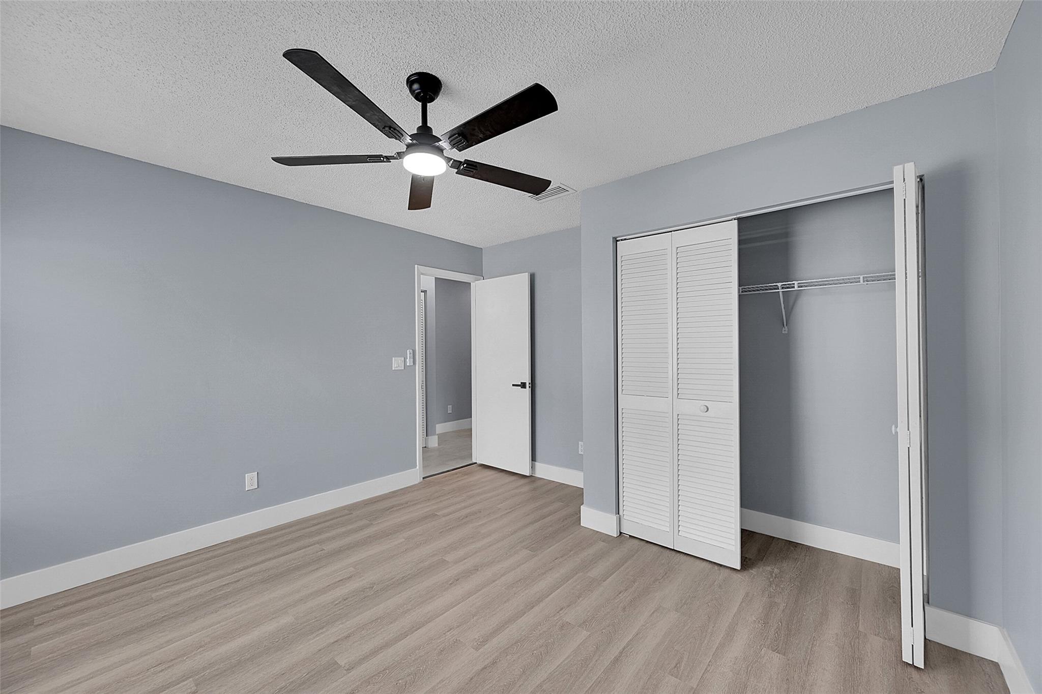 La Mirage - Residential