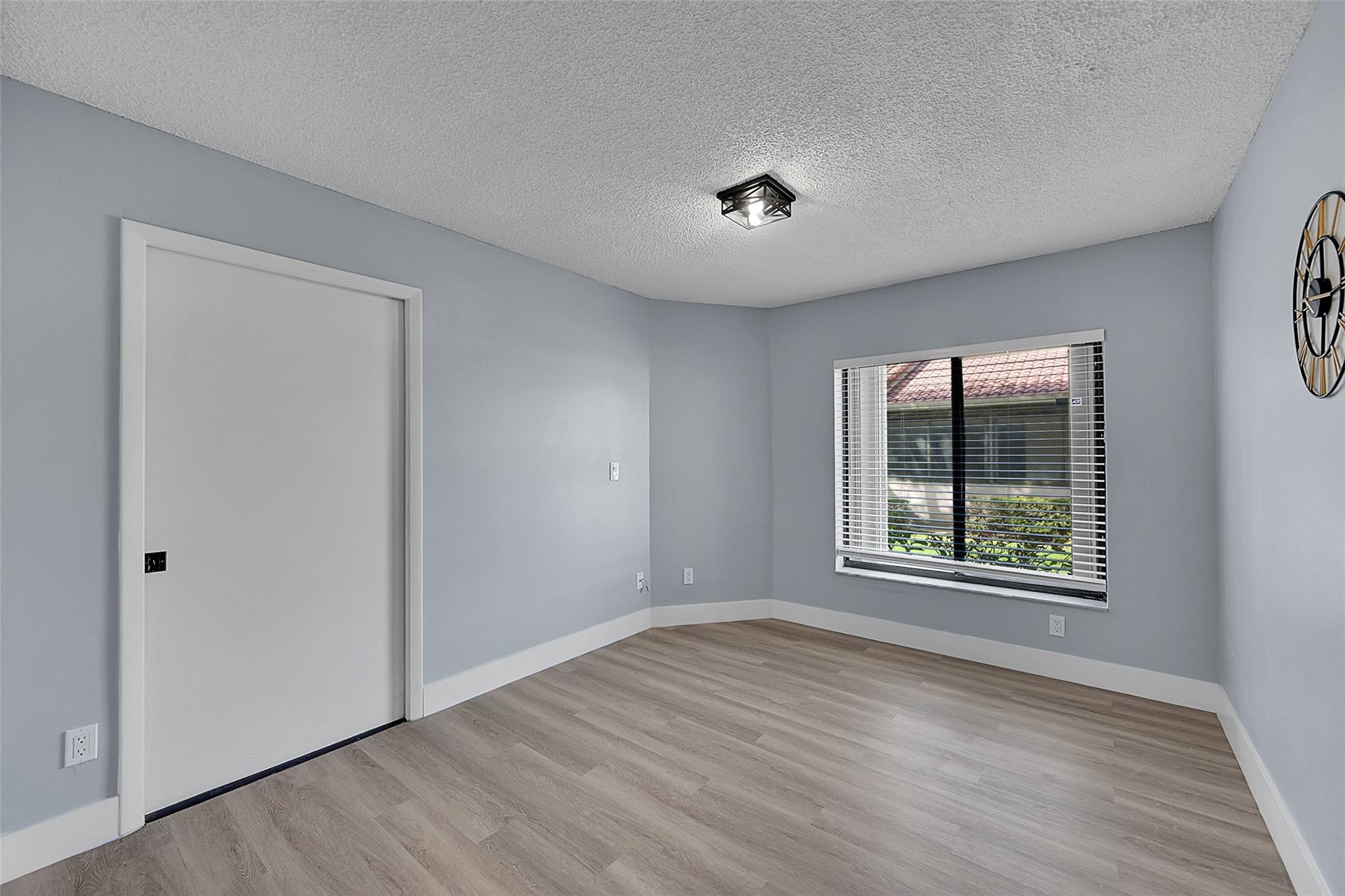 La Mirage - Residential