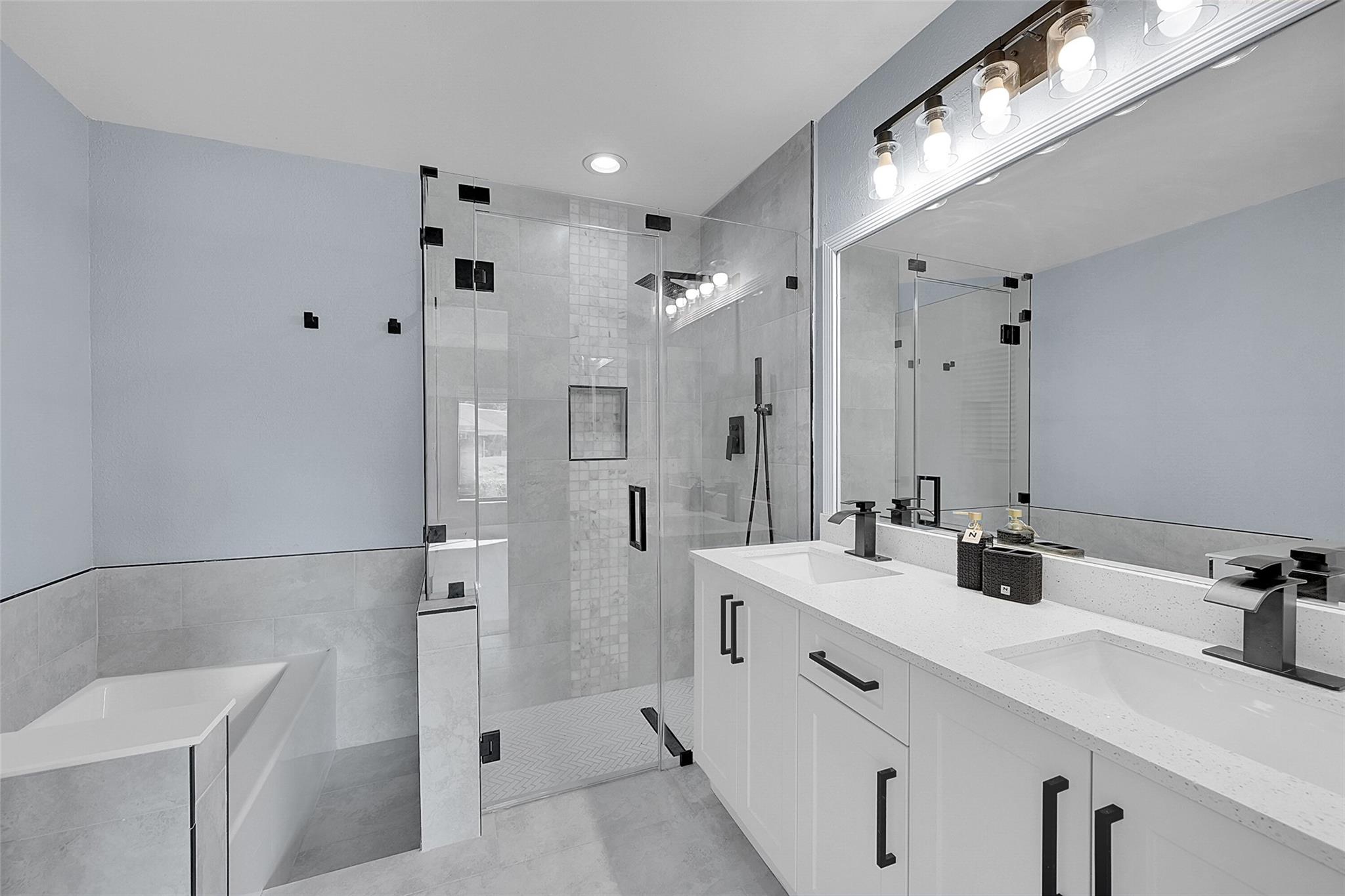 La Mirage - Residential