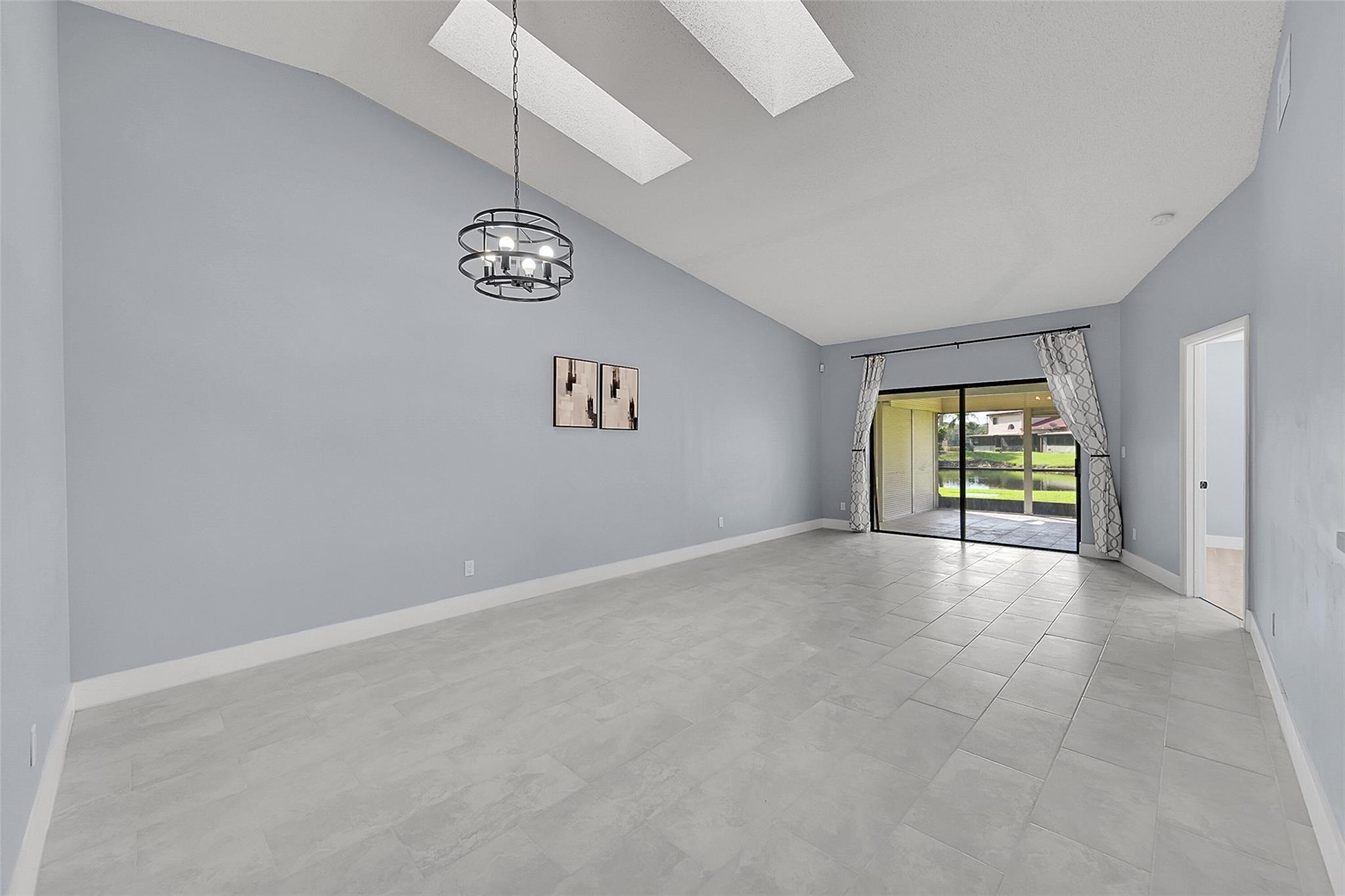 La Mirage - Residential