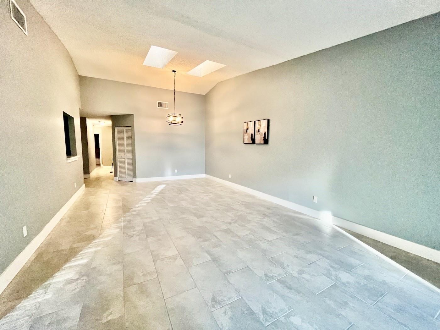 La Mirage - Residential