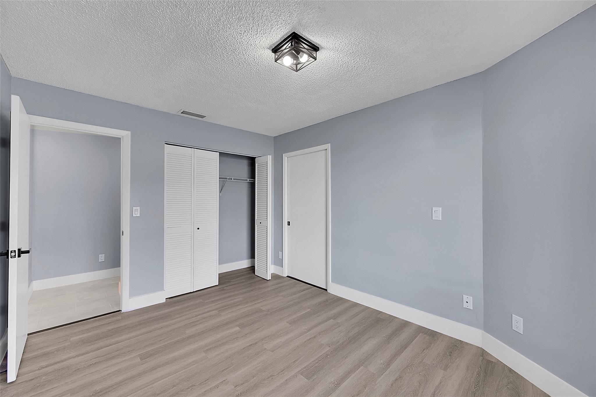 La Mirage - Residential