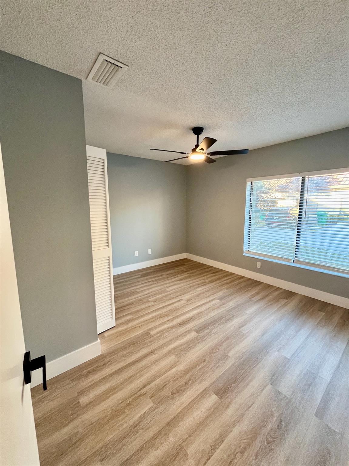 La Mirage - Residential