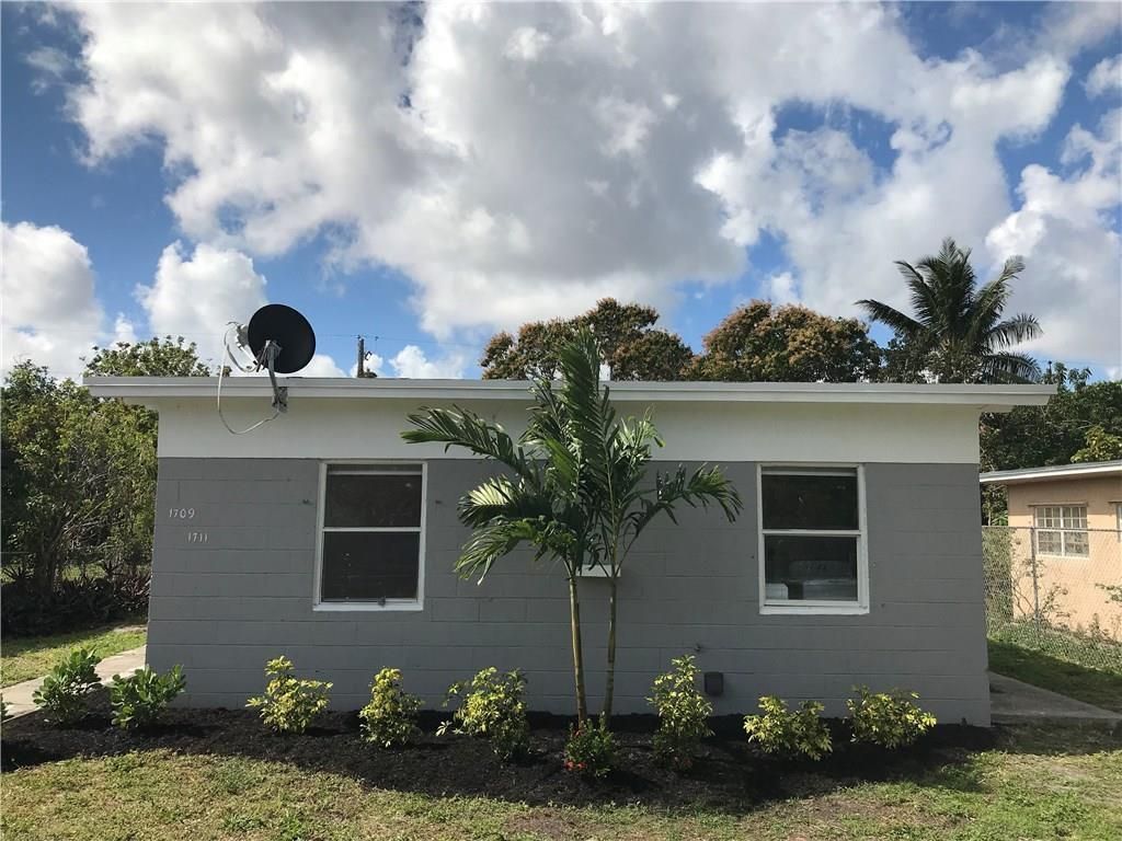 Photo of 1709 NW 6th Avenue #1-2, Fort Lauderdale, FL 33311 (MLS # B26043103)