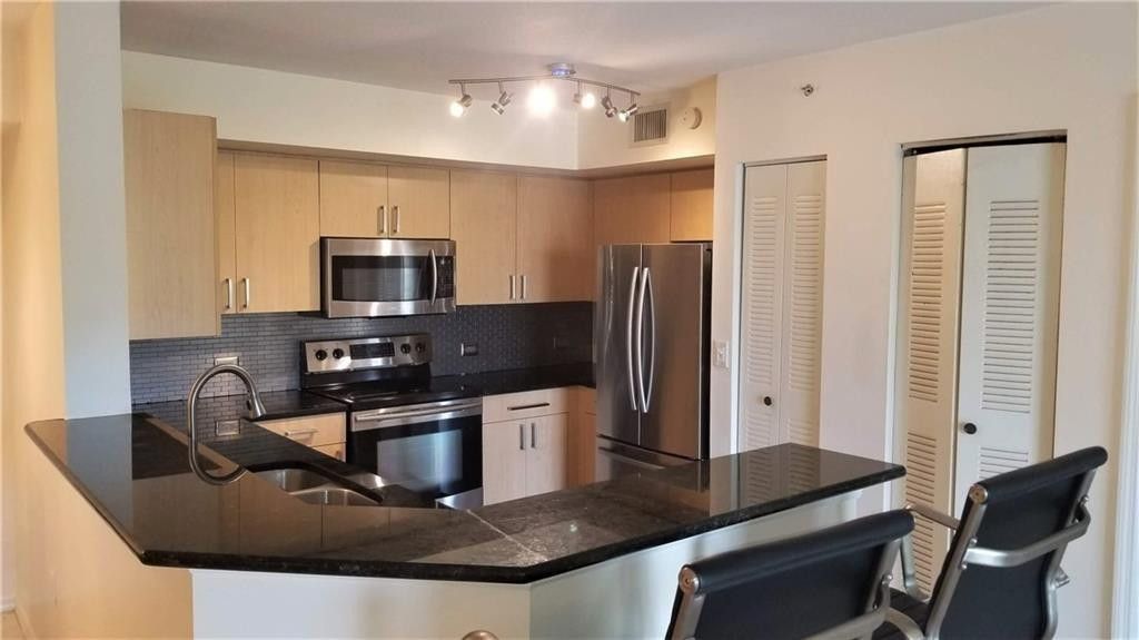 Photo of 806 Villa Circle, Boynton Beach, FL 33435 (MLS # F10445138)