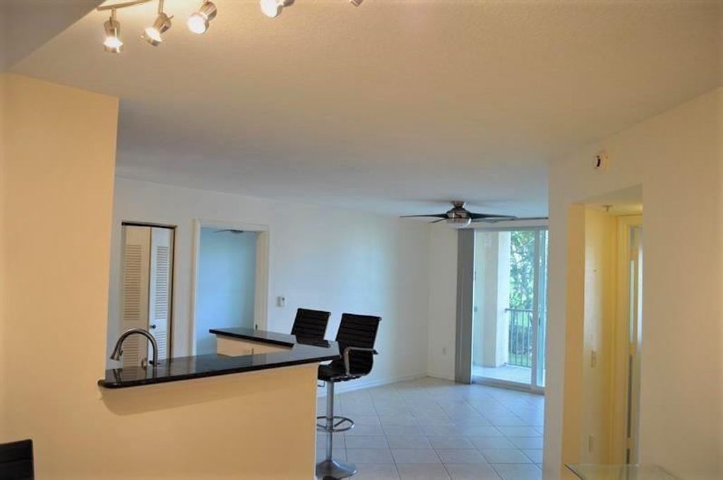 Photo of 806 Villa Circle, Boynton Beach, FL 33435 (MLS # F10445138)