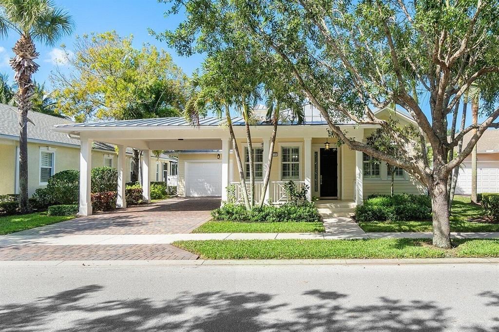 Photo of 1319 Duval Street, Jupiter, FL 33458 (MLS # R10793800)