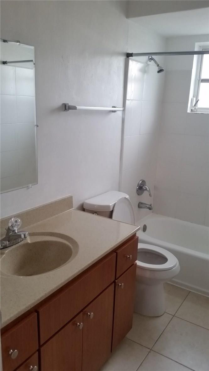 SUNRISE GOLF VILLAGE - Residential Lease