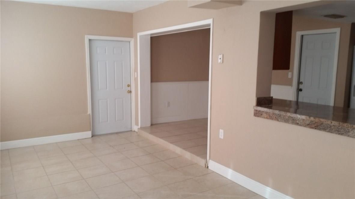 SUNRISE GOLF VILLAGE - Residential Lease