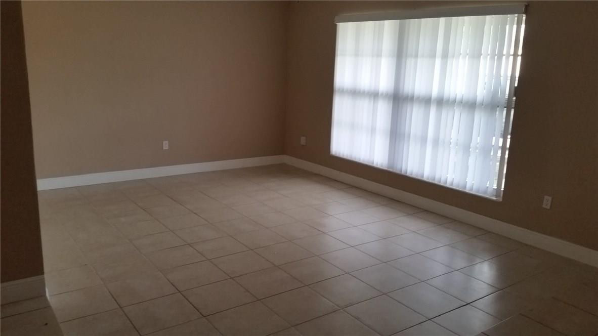 SUNRISE GOLF VILLAGE - Residential Lease