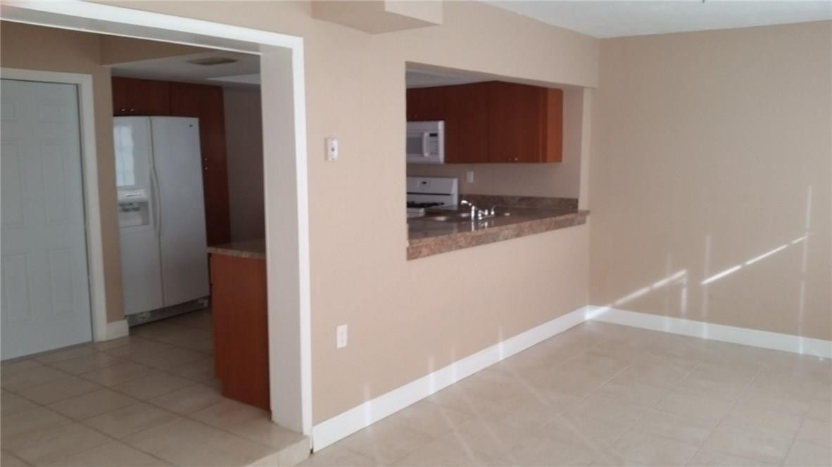 SUNRISE GOLF VILLAGE - Residential Lease