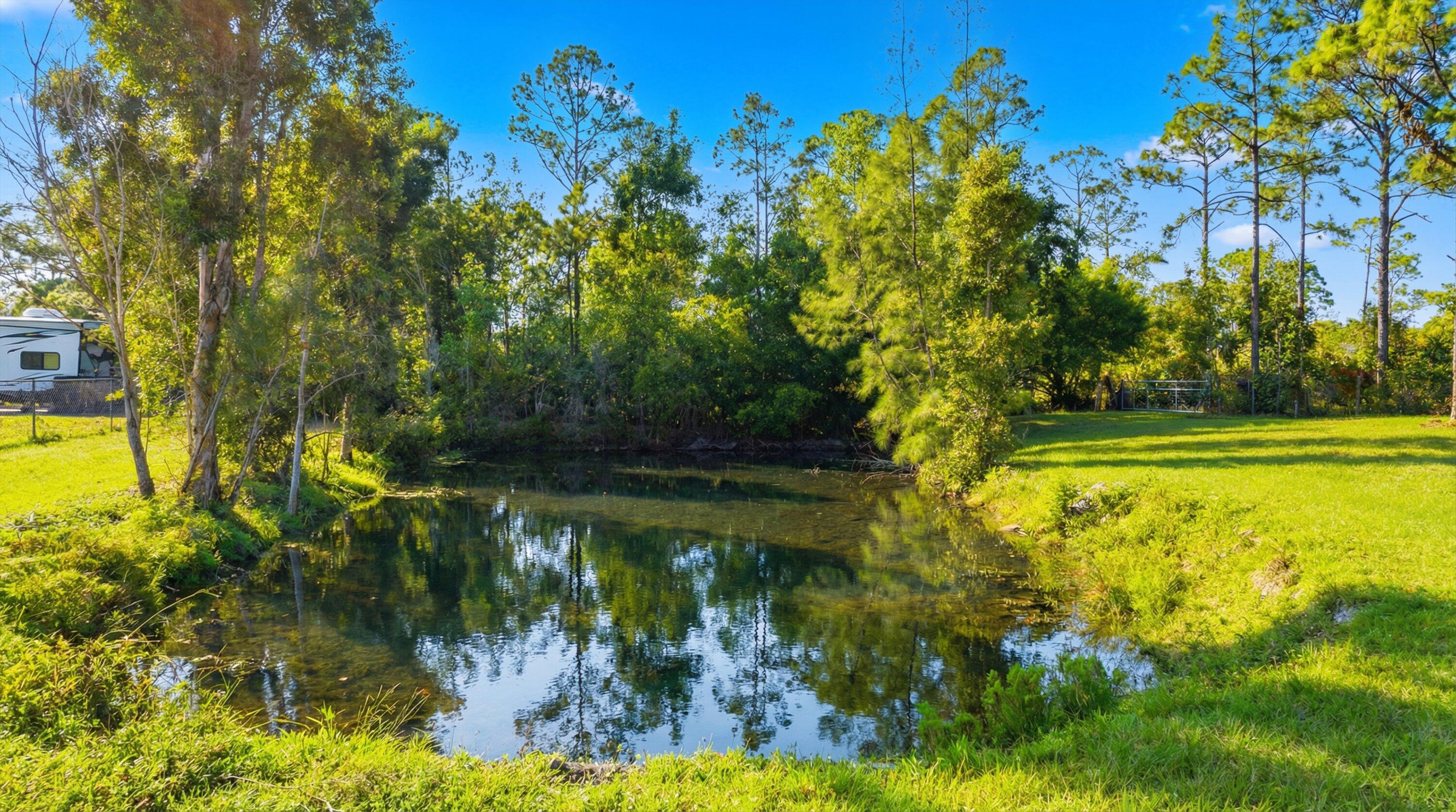 ACREAGE/LOXAHATCHEE - Residential