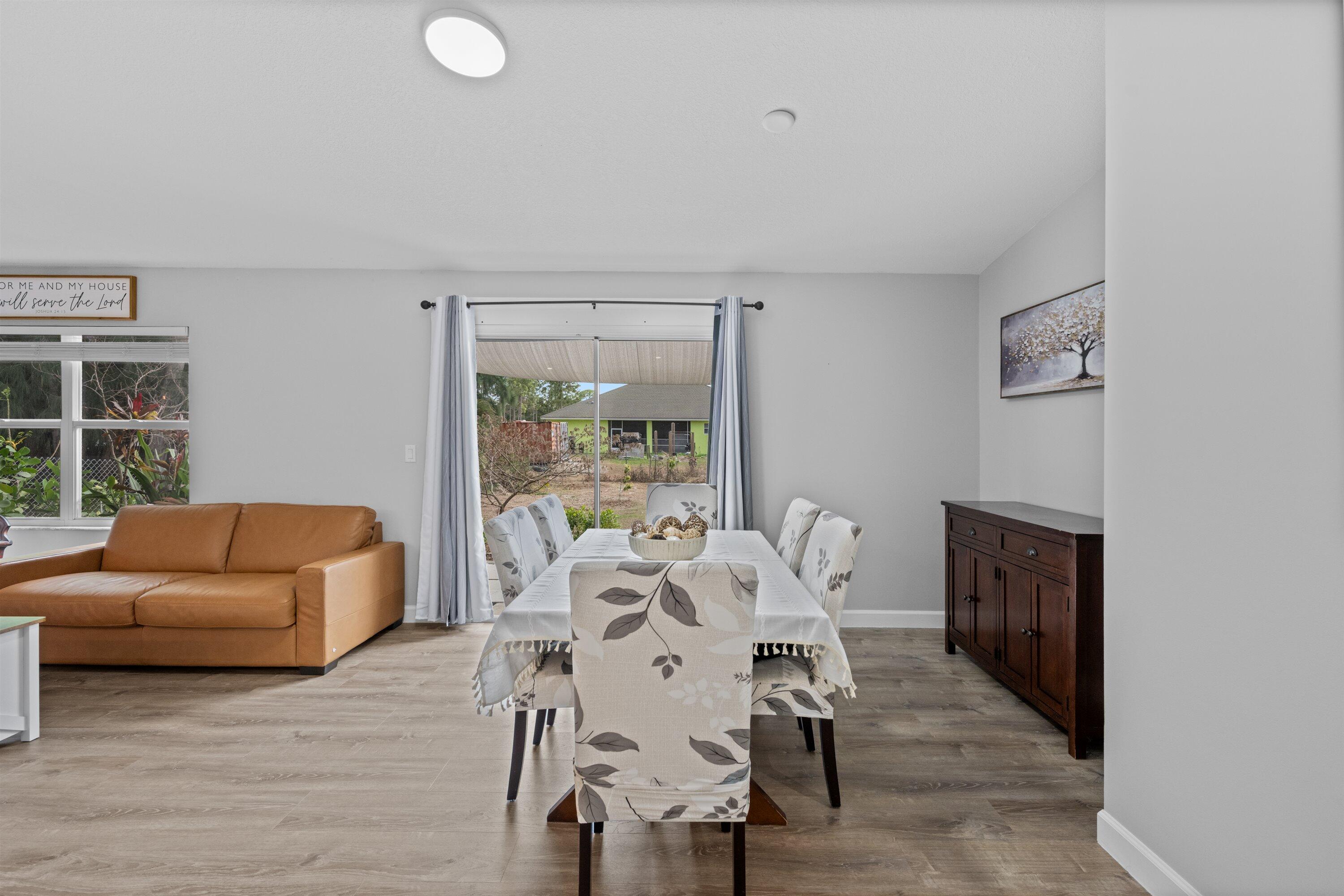 ACREAGE/LOXAHATCHEE - Residential