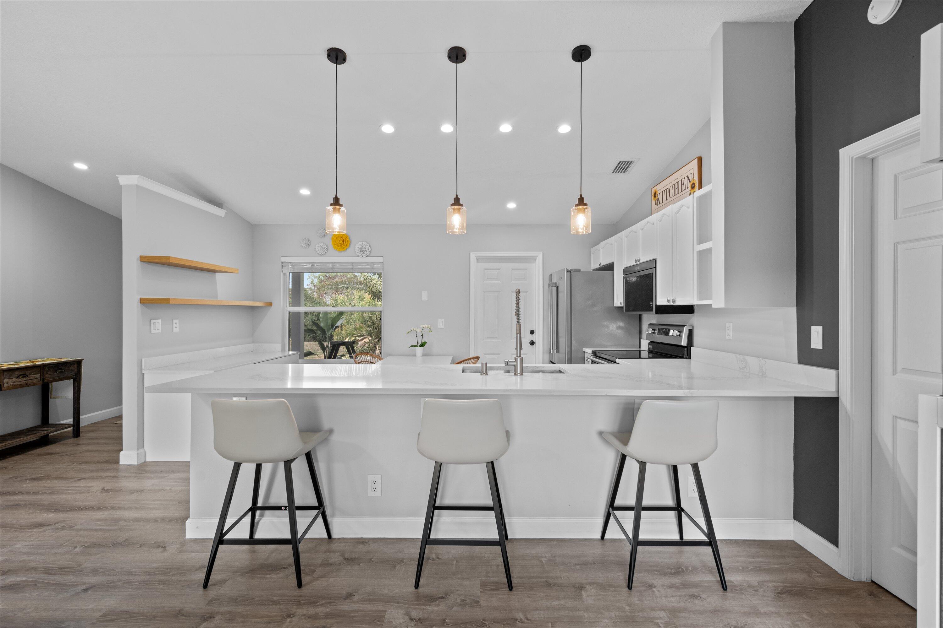 ACREAGE/LOXAHATCHEE - Residential