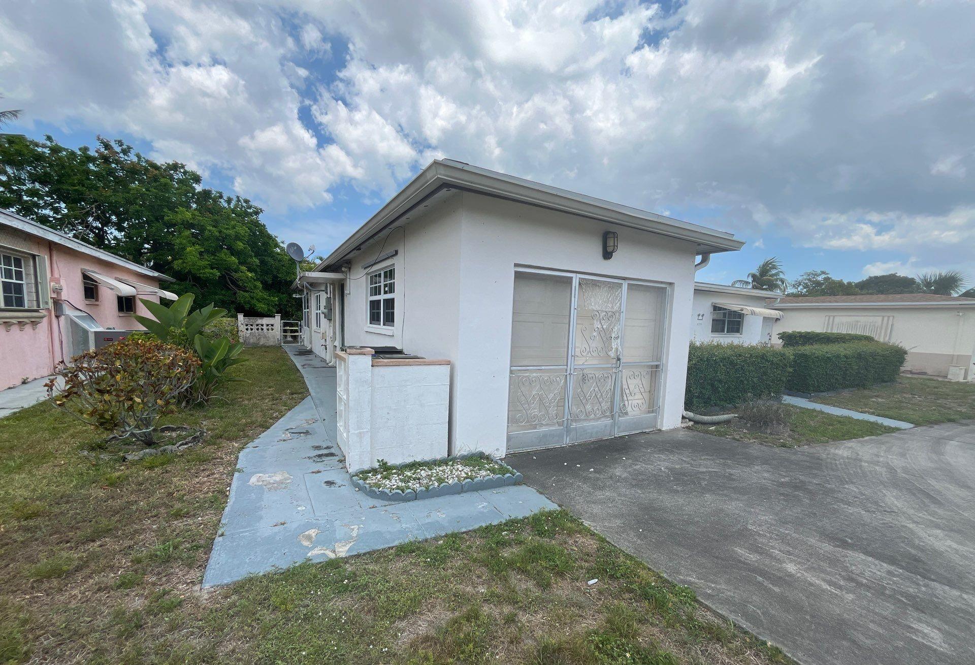 4290 NW 41st Ter