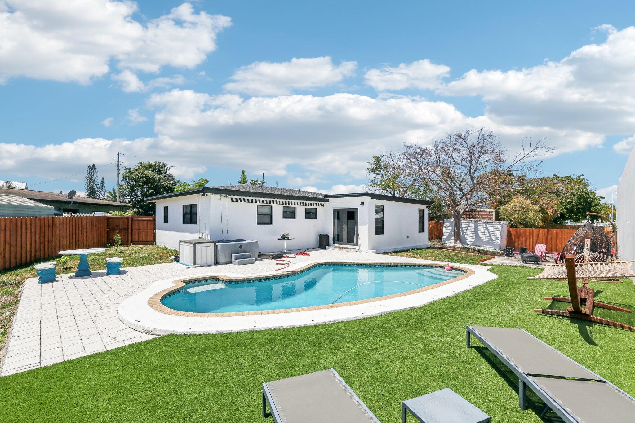 FLAMINGO PARK SEC - Residential