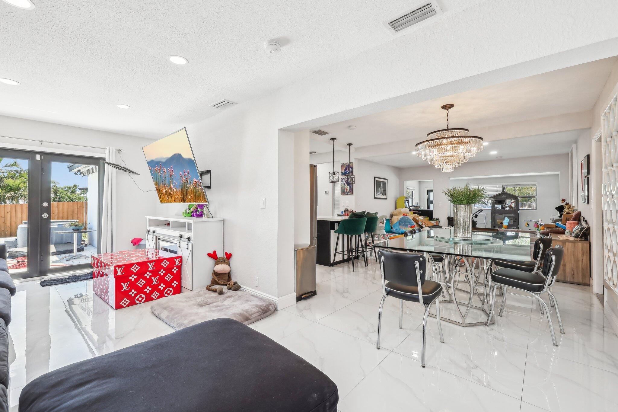 FLAMINGO PARK SEC - Residential