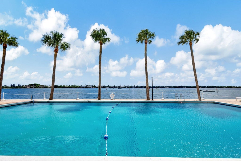Photo of 2600 N Flagler Drive #911, West Palm Beach, FL 33407 (MLS # B26029771)