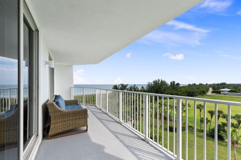 A home in Hutchinson Island