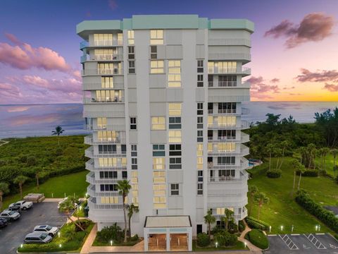 A home in Hutchinson Island