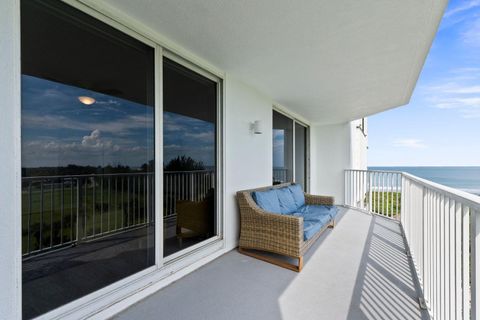 A home in Hutchinson Island