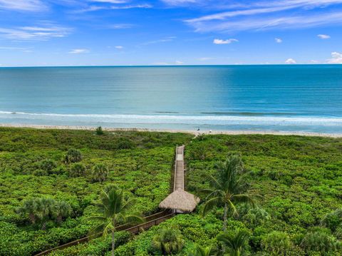 A home in Hutchinson Island