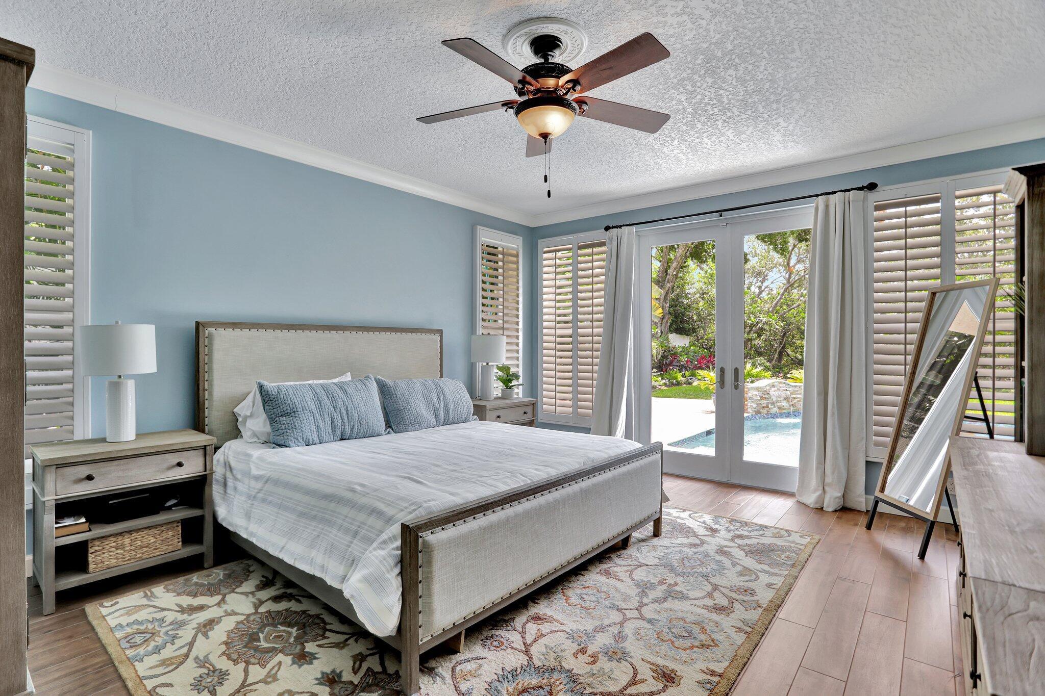 CARRIAGE TRADE - Residential